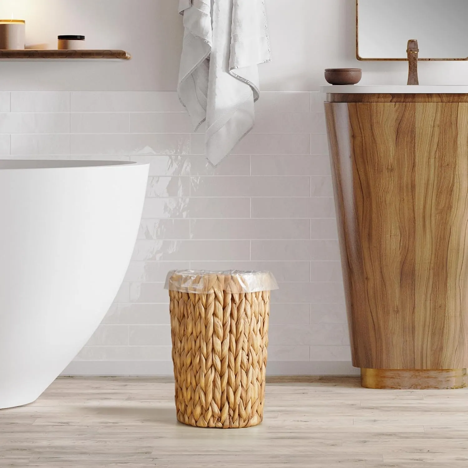 2 Gallon Wicker Trash Can, Woven Water Hyacinth Wicker Waste Basket for Bathroom, Small Trash Can for Bedroom, Round Garbage Can for Boho Decor Bedroom Bathroom