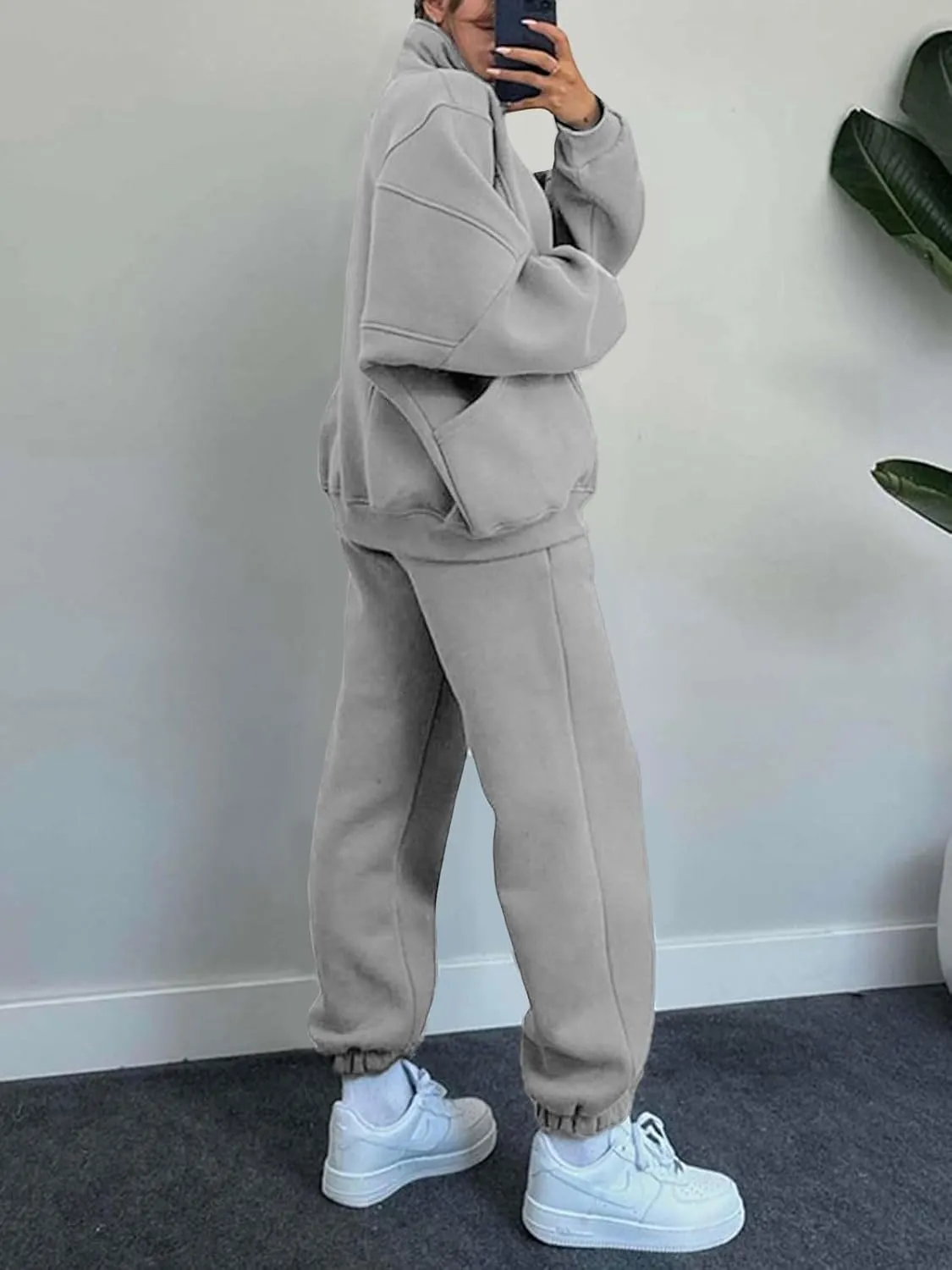 Alunzoem Sweatsuits for Women Set 2 Piece Outfits Long Sleeve Zip Up Jacket Oversized Sweatshirt Jogger Sweatpants Tracksuit
