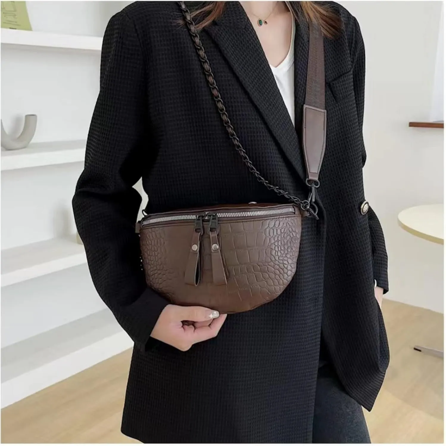 Chain Fanny Pack,Fashion Match Various Styles Of Clothes Bum Bag,Pu Mat Trend Design Belt Bag,Strong Durable Easy Storage Crossbody Bag,Fashionable Wearable Items With Rich Usage Scenarios (brown)