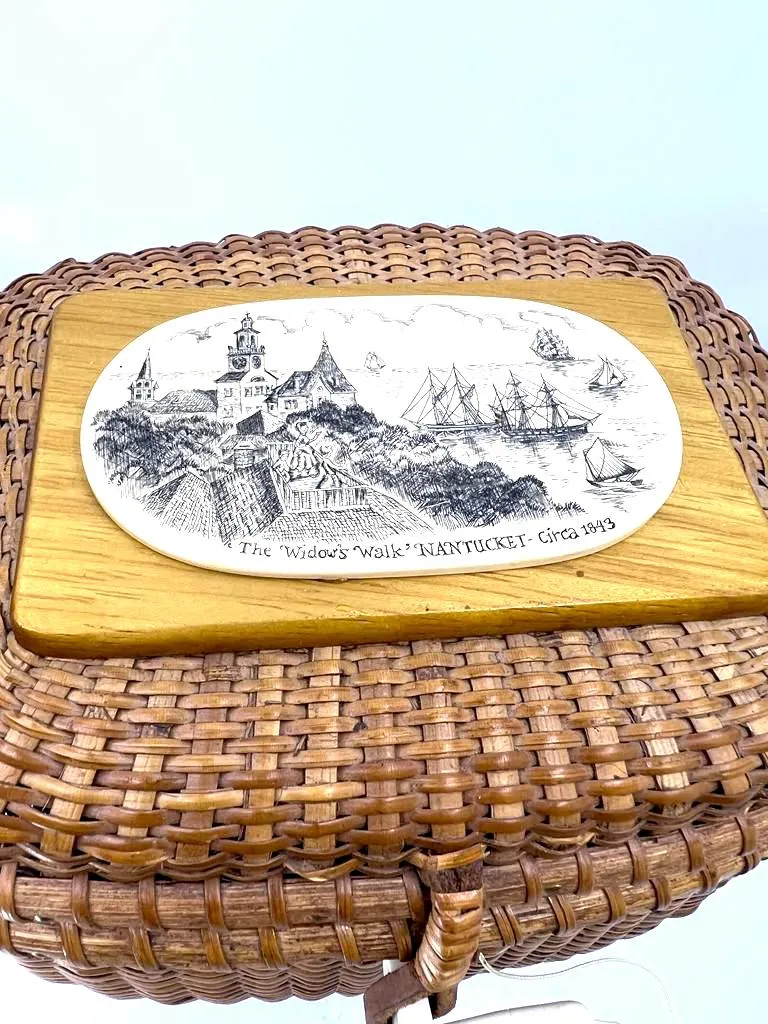FARNUM NANTUCKET STYLE RATTAN CREEL BASKET