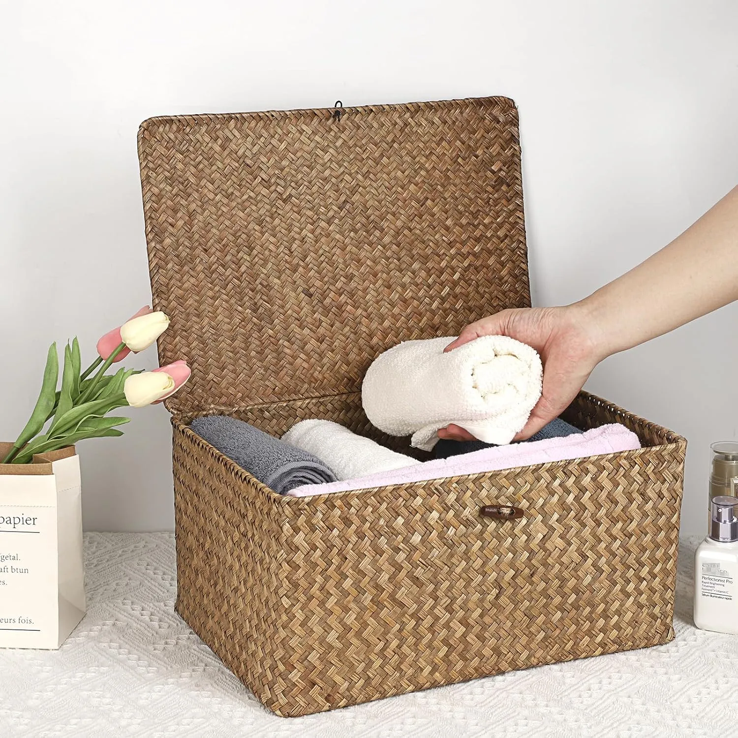 Hipiwe Wicker Shelf Baskets Bin with Lid, Handwoven Seagrass Basket Storage Bins Rectangular Household Basket Boxes for Shelf Wardrobe Home Organizer, Coffee X-Large