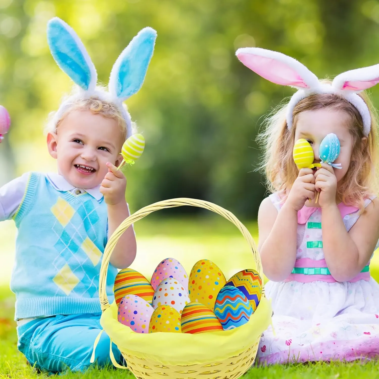 Ja'Cor Easter Basket with Handle, Empty Candy Storage Trick or Treat Bucket Egg Hunt Party Favor Gift Basket for Christmas Halloween Birthday Holiday 1 Pack (Yellow Wicker w/Liner- L)