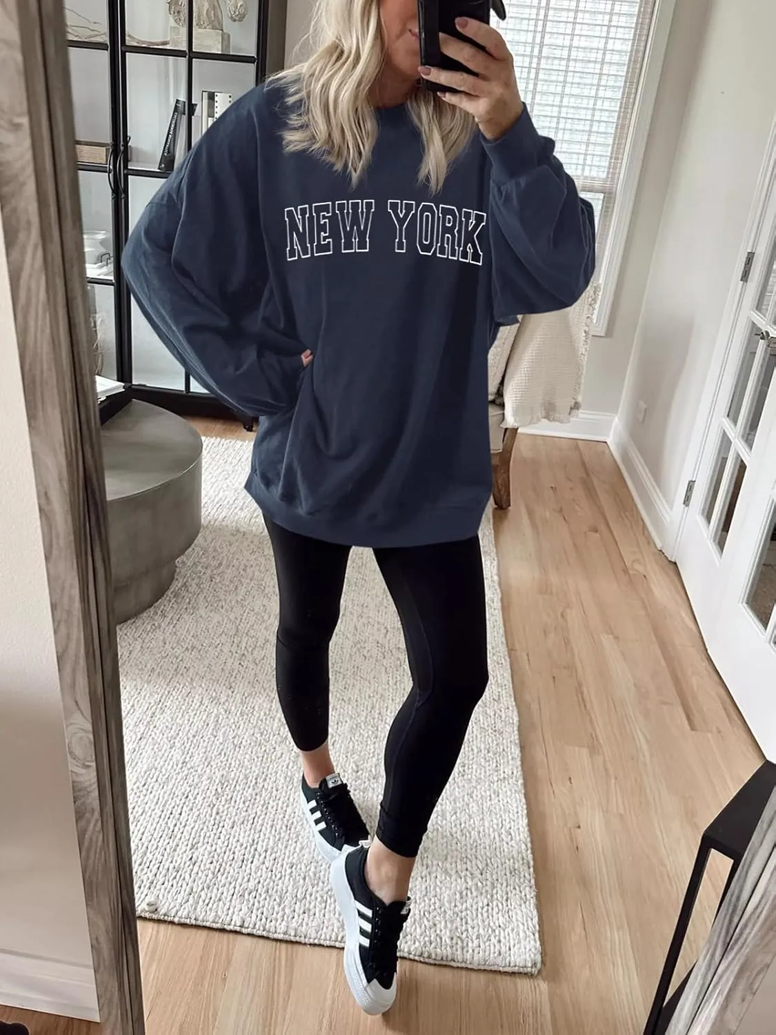 Langwyqu Women's Oversized Sweatshirt Los Angeles California Crewneck Long Sleeve Casual Loose Pullover Tops