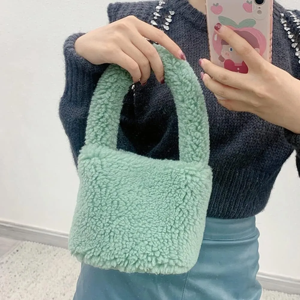 Large Capacity Shoulder Tote Purse Wallet for Autumn and Winter Plush Faux Fur Top Handle Handbag for Women