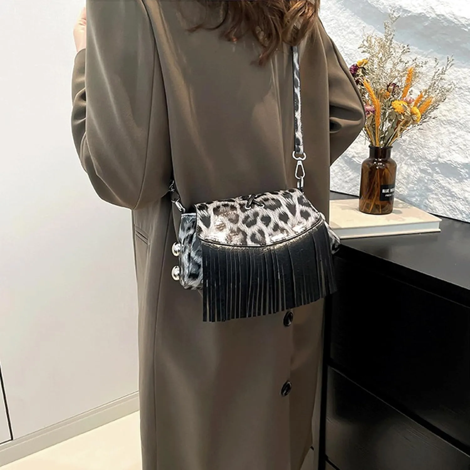 Leopard Purse Fringe Cheetah Print Shoulder Bag Faux Leather Crossbody Purse with Tassels Y2K Mini Handbag for Party