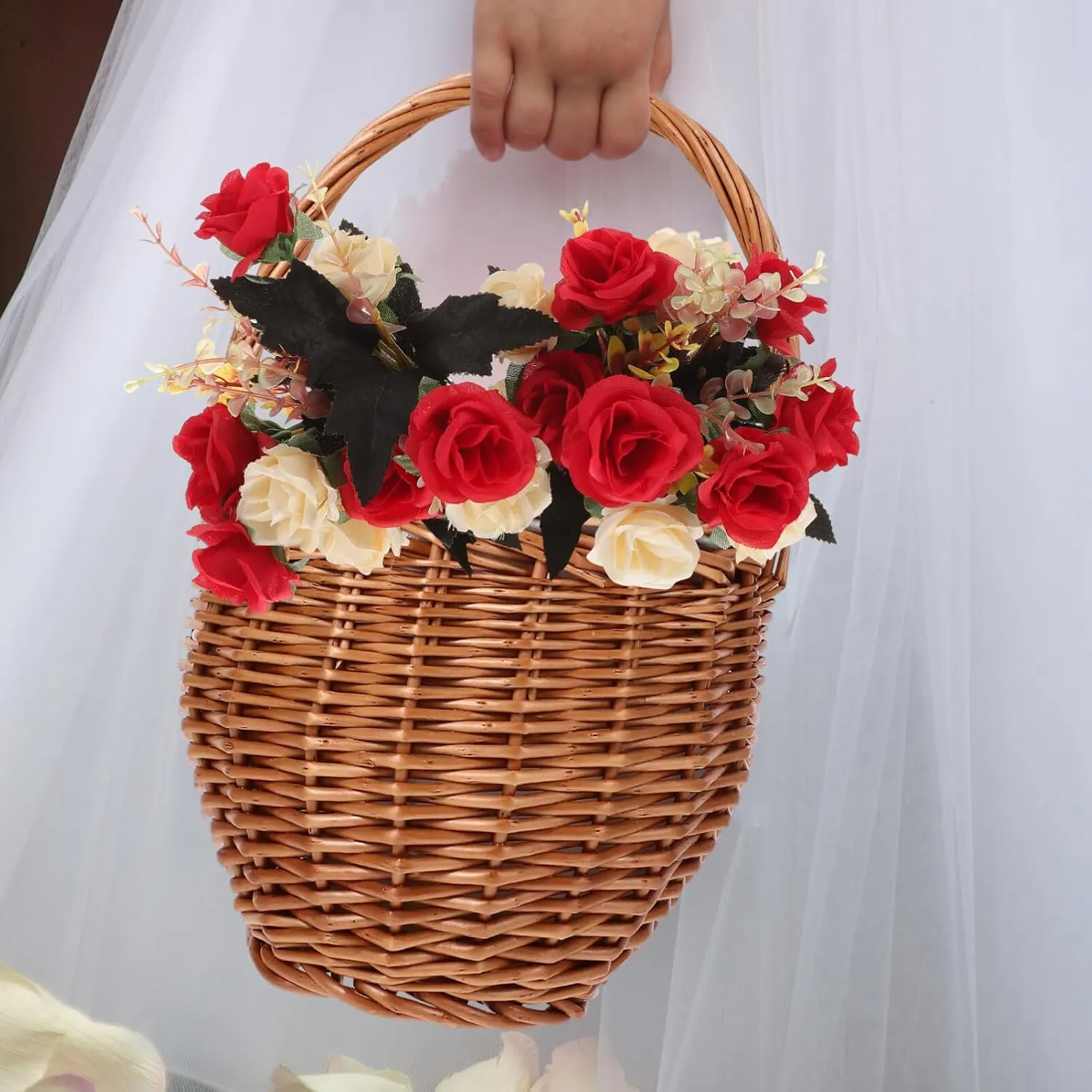 Luxshiny Wicker Picnic Basket with Liner, Round Woven Basket with Lid Handle Small Pocket Country Vintage Wedding Flower Girl Basket Willow Handbag Outdoor Picnic Hamper B