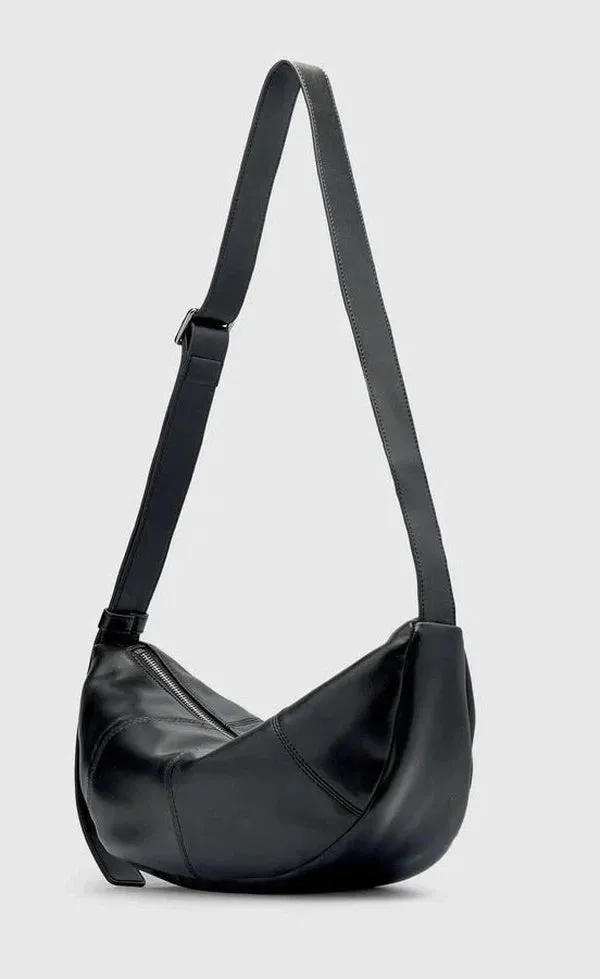 Mischa Crescent Bag - Black