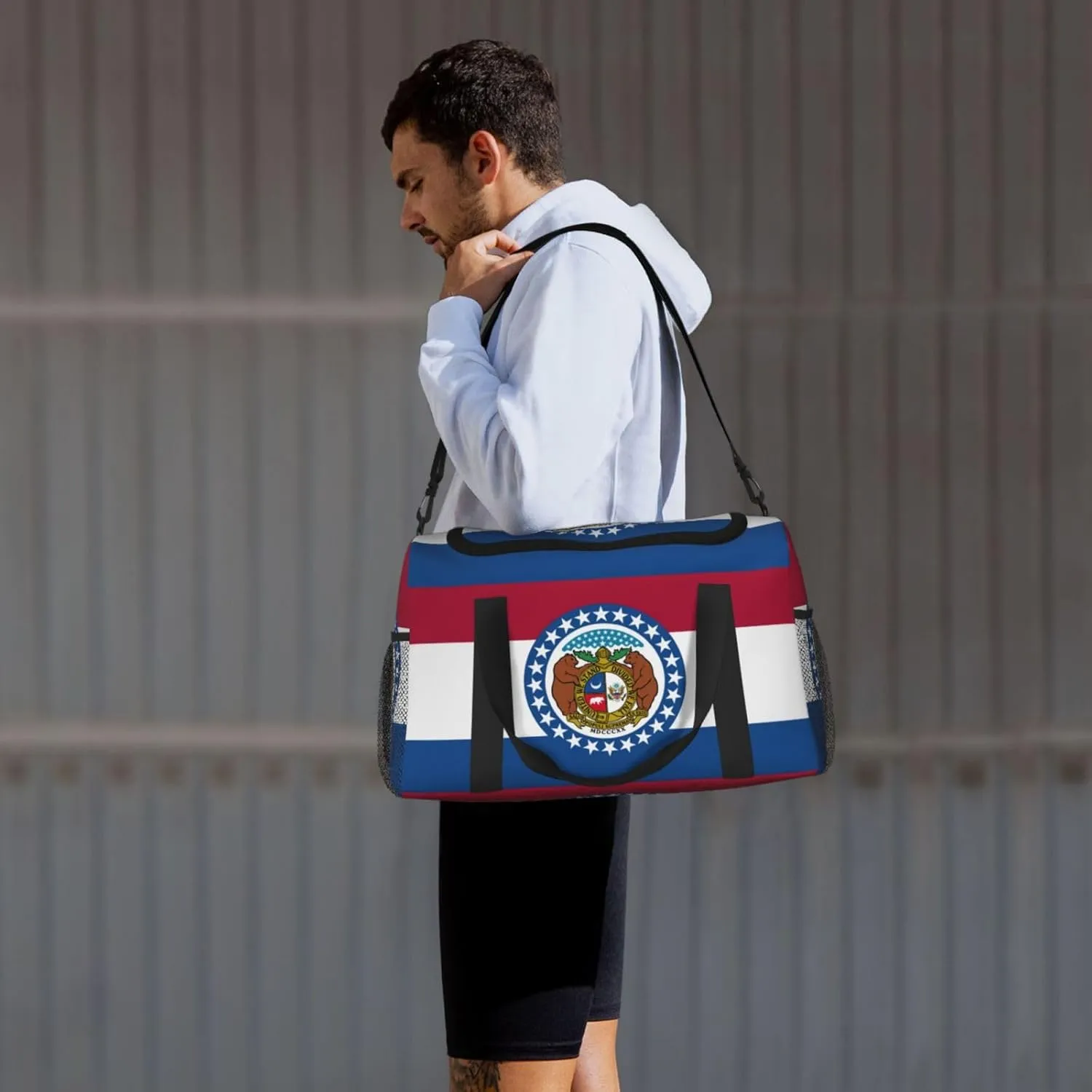 Missouri State Flag Travel Bag, Weekender Bags For Women Men For Outdoor Adventures, Ideal For Camping And Hiking