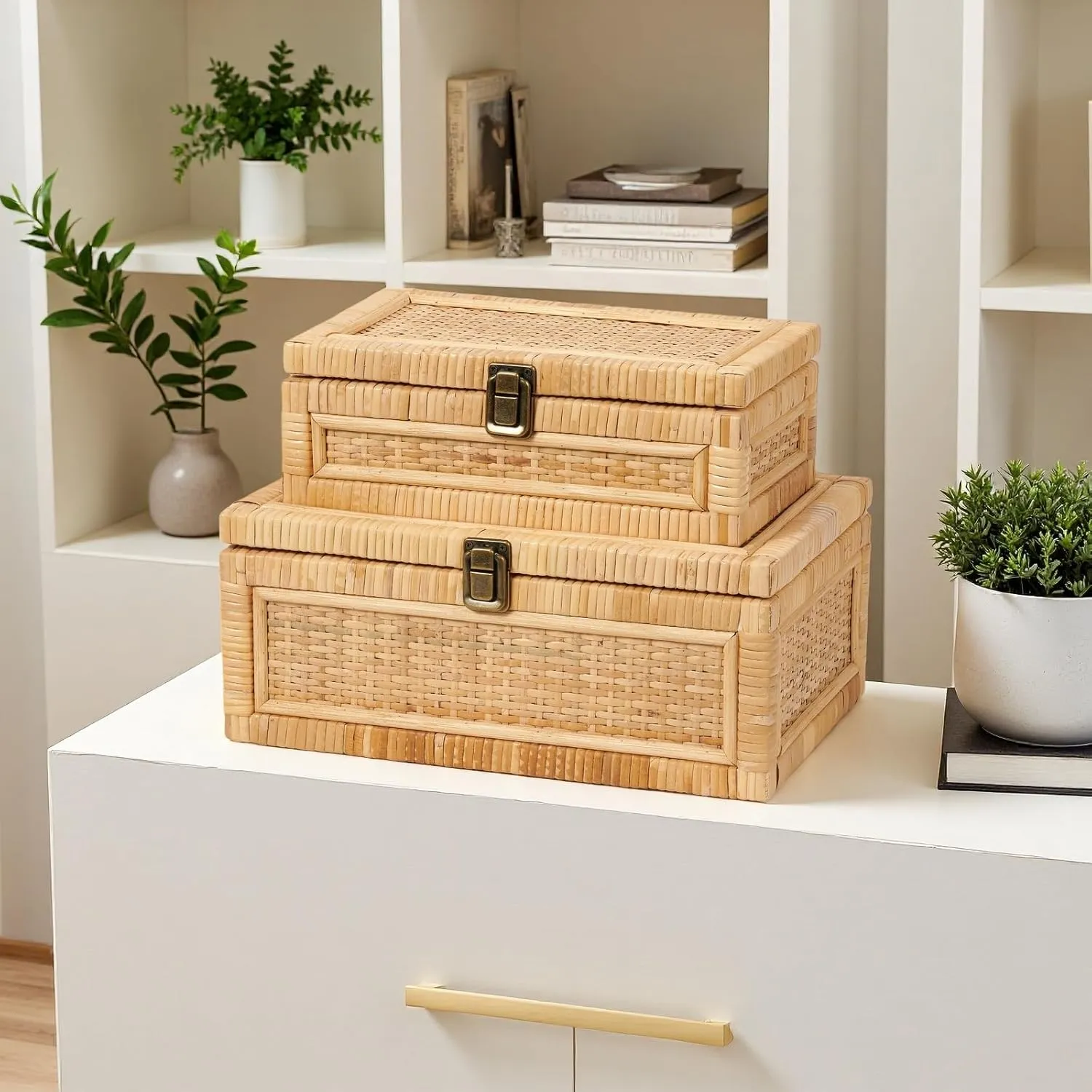 Rattan Box with Lid Decorative Natural Handmade Boho Rattan Baskets Woven Wicker Cane Bins Keepsake Memory Jewelry Boxes Rectangular Desk Shelf Closet Organizer Container (Small Size)