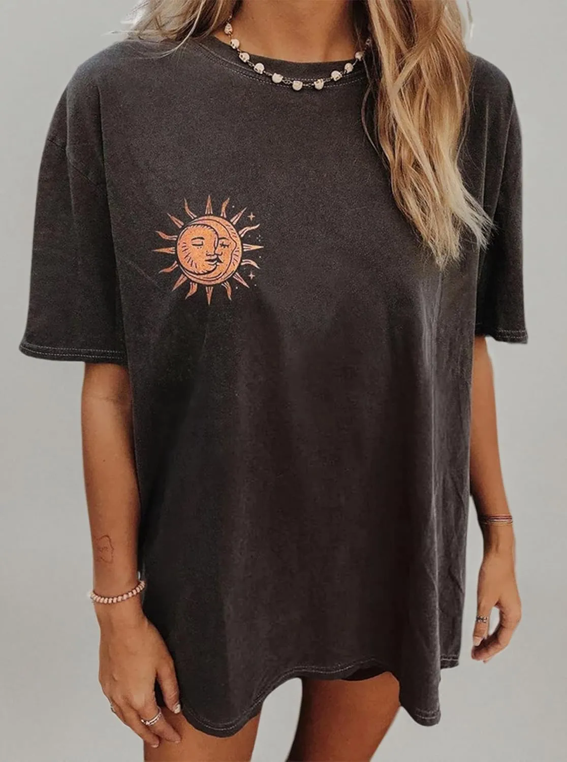 Remidoo Women's Casual Oversized T Shirt Short Sleeve Graphic Tee Letter Sun Moon Shirts