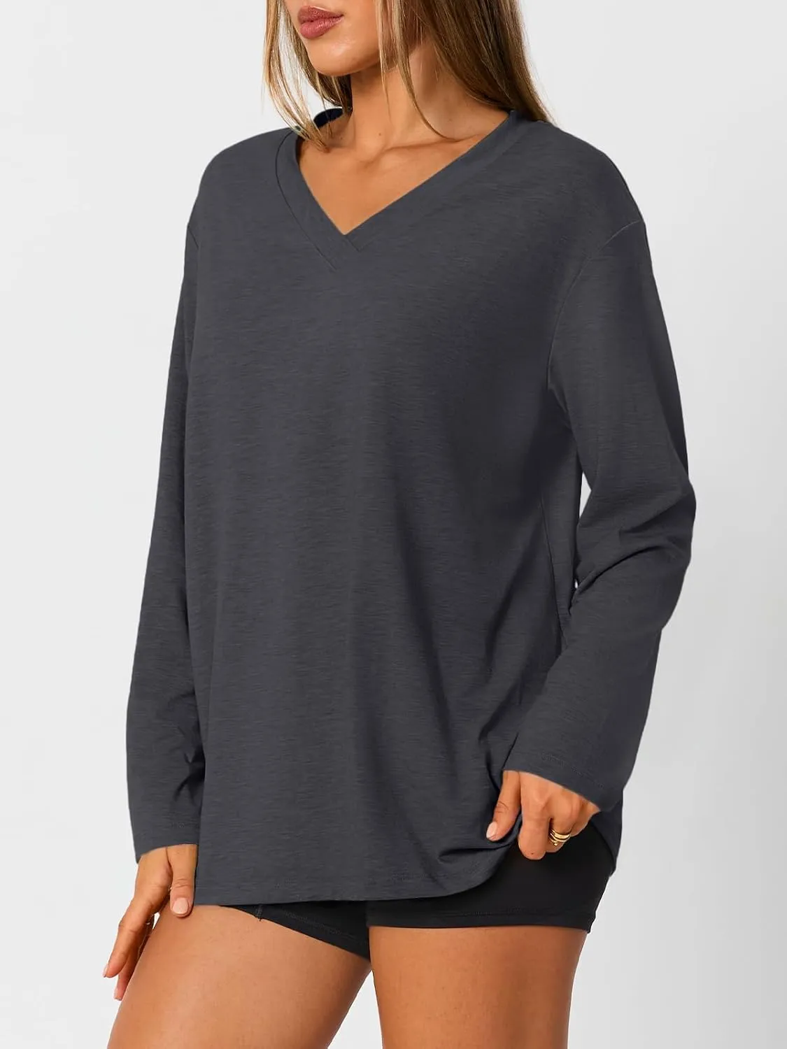 Trendy Queen Oversized Tshirts for Women Workout Plus Size Gym Tops V Neck Long Sleeve T Shirts Spring Casual Basic Tees