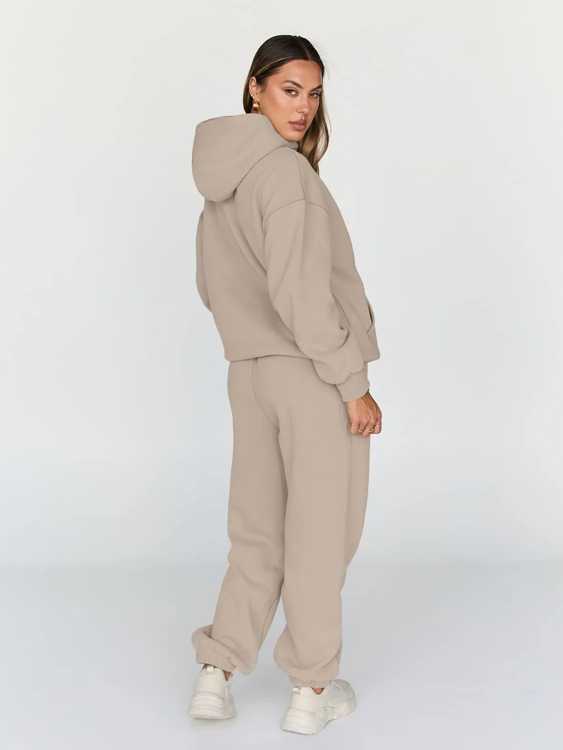 Trendy Queen Sweatsuits Women 2 Piece Outfit Two Piece Lounge Sets Hoodies and Sweatpants Fall Fashion Clothes 2025 Tracksuit