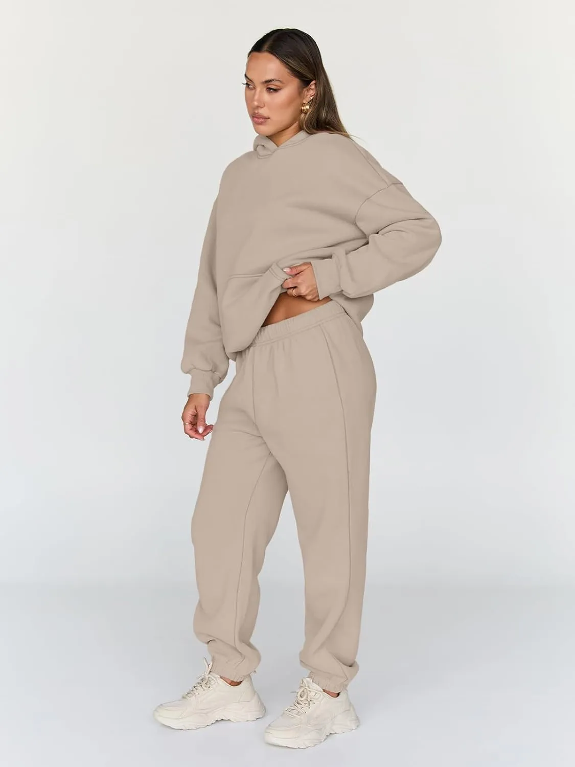 Trendy Queen Sweatsuits Women 2 Piece Outfit Two Piece Lounge Sets Hoodies and Sweatpants Fall Fashion Clothes 2025 Tracksuit