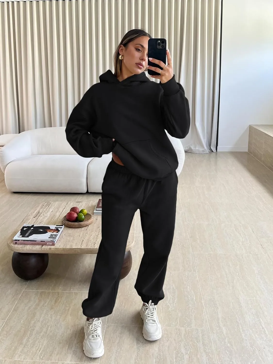 Trendy Queen Sweatsuits Women 2 Piece Outfit Two Piece Lounge Sets Hoodies and Sweatpants Fall Fashion Clothes 2025 Tracksuit