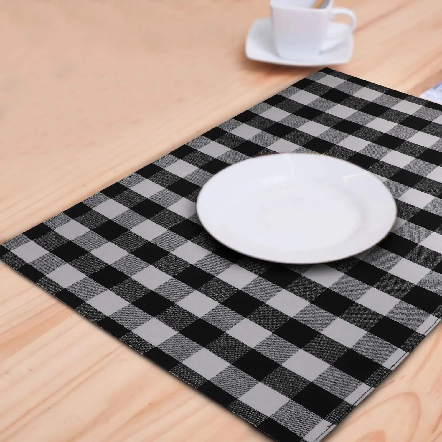 Urban VillaPlacemats for DiningTable 100% CottonPlacemats 14''x20''Over Sized Tablemats Set of 6 Placemats Black/White BuffaloCheckTablemats for Family DinnersWedding PartiesPlacemats