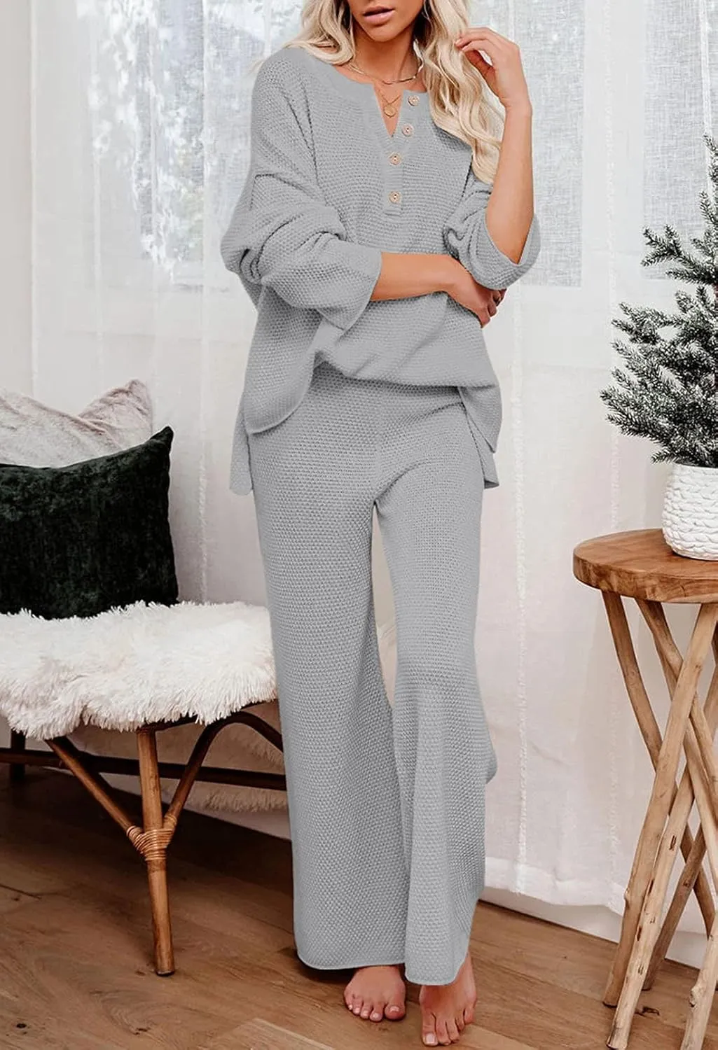 Viottiset Women's 2 Piece Outfits Sweatsuit Knit Long Sleeve Sweater Wide Leg Pants Loungewear
