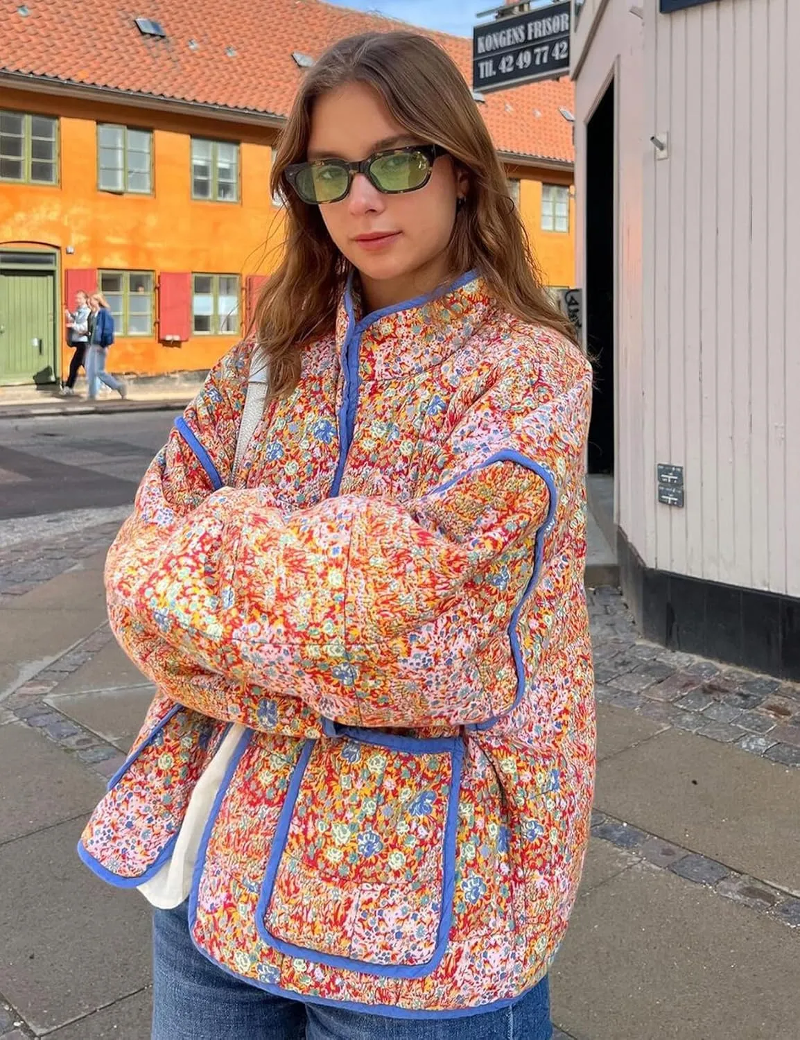 Wyeysyt Women's Cropped Puffer Jacket Lightweight Floral Print Long Sleeve Padded Quilted Puffy Cardigan Coat